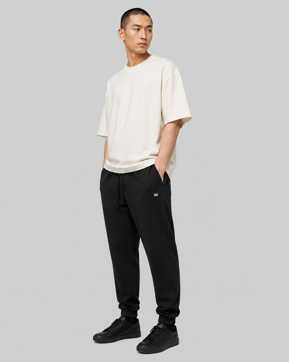 Pants True Classic Jogger - Deep Black-thumbmail-4