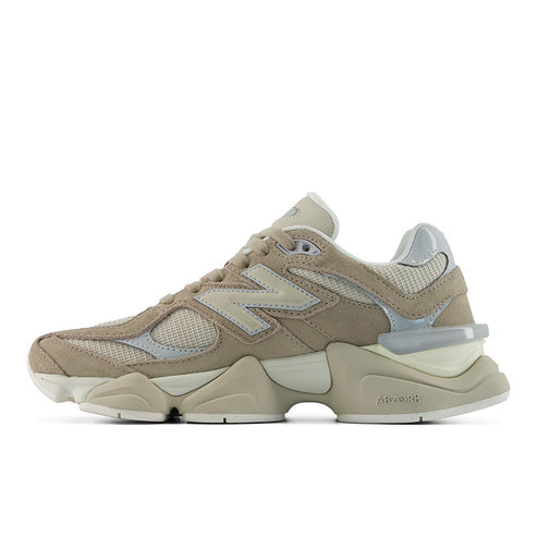 Sneaker New Balance 9060 Hombre U90608AP-D