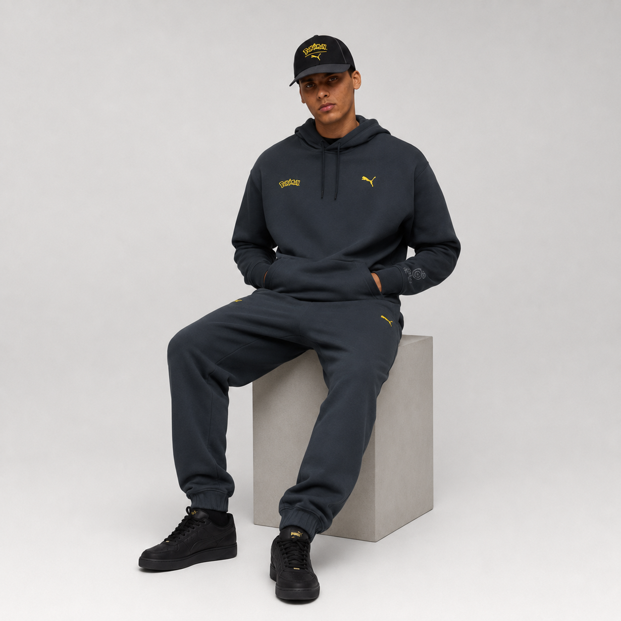 sudadero puma x pokemon relaxed hombre 634915 76-thumbmail-6