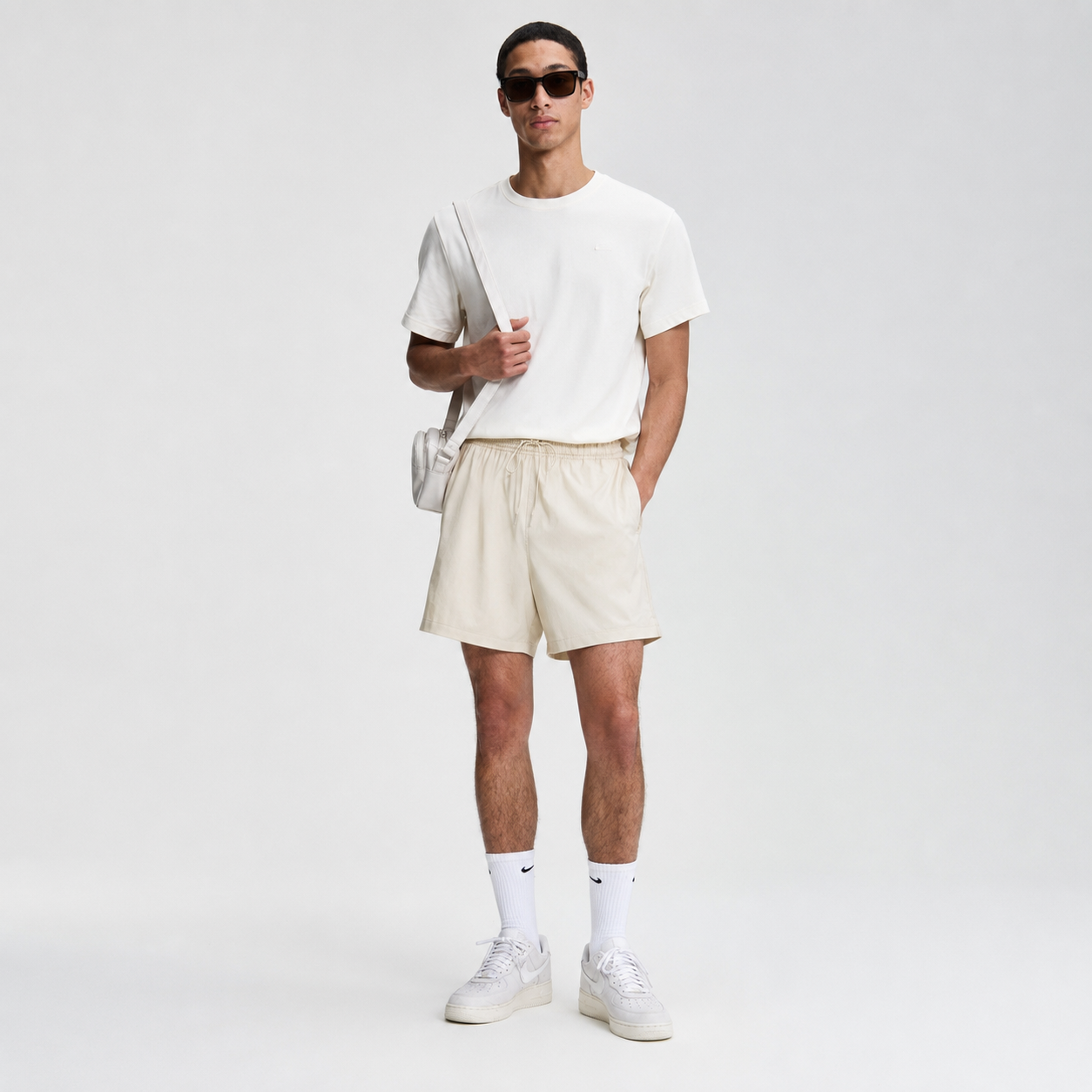 short nike club flow hombre fn3307-229